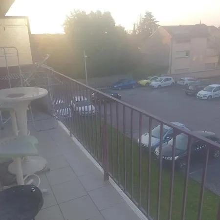 Lejlighed 32 M2, 1 Bedroom, Living Room, Terrace, Parking *
